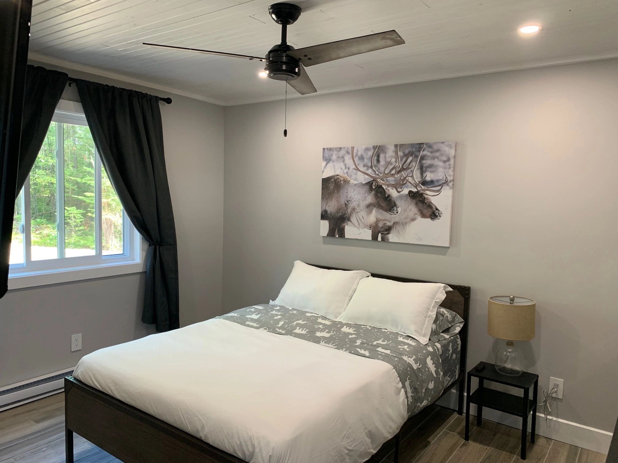 Bedroom 2 with queen bed